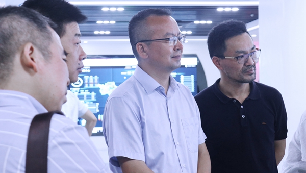 杭州市科技局局长赵喜凯一行莅临芭乐视频APP下载IOS下载网站考察调研