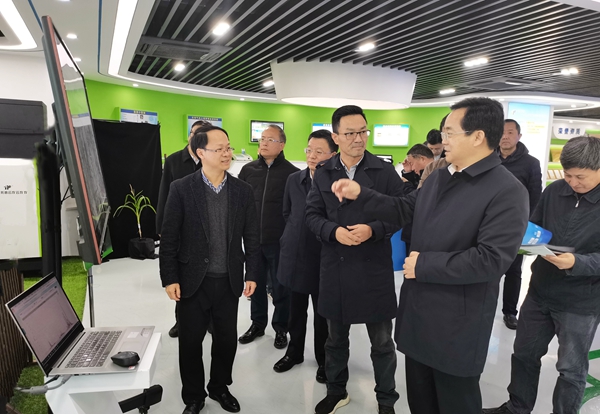 浙江省高兴夫副省长一行莅临浙江芭乐视频APP下载IOS下载网站股份有限公司参观调研